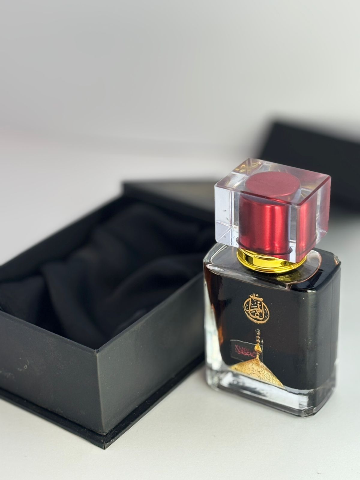 Mushk-e-Haraam-e-Mola Hussain (A.S) – Deep Spiritual & Emotional Attar